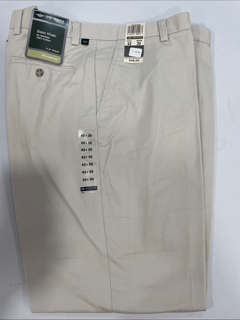 Men’s new Dockers basic khaki flat front relaxed pants 42x30